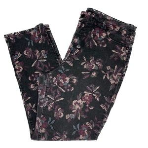 Bandolino Amy SS straight Leg Denim Pant - Black Floral 18